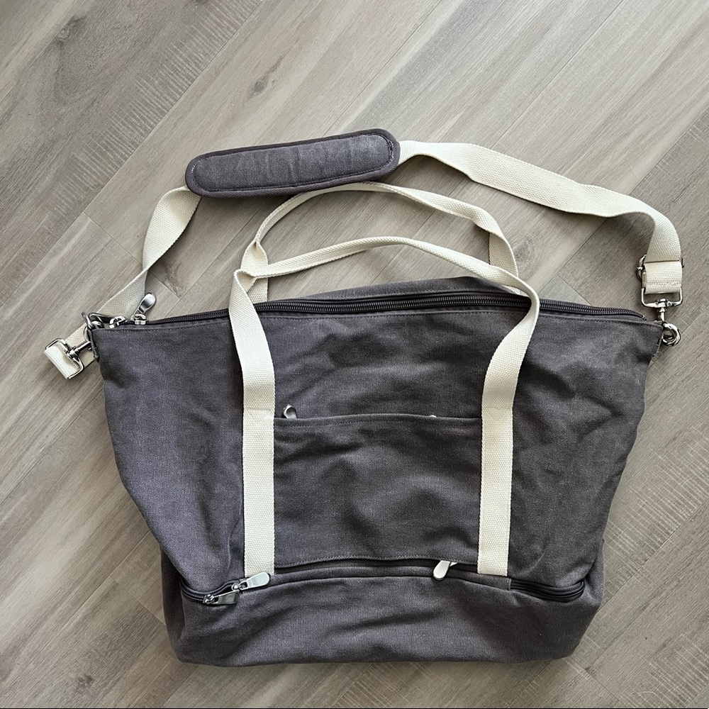 Lo & Sons Catalina Deluxe Tote Small Canvas Purple